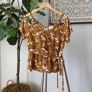 Sienna Sky | Shoulder Pop Floral Top